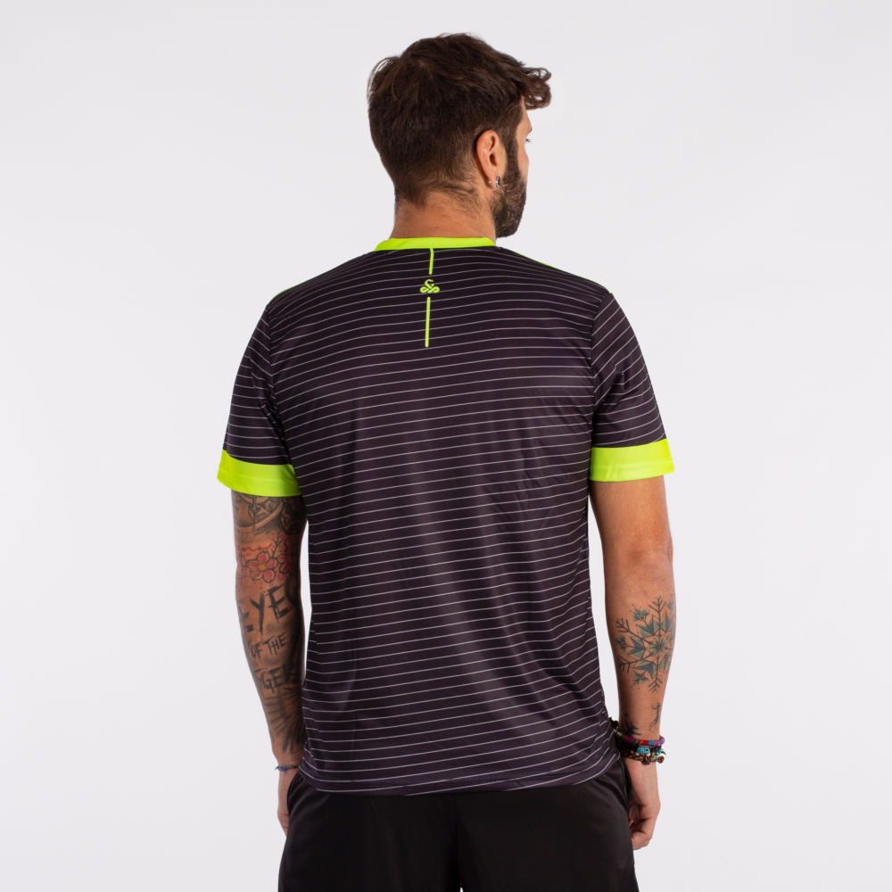 Detalle de la camiseta hombre riazor