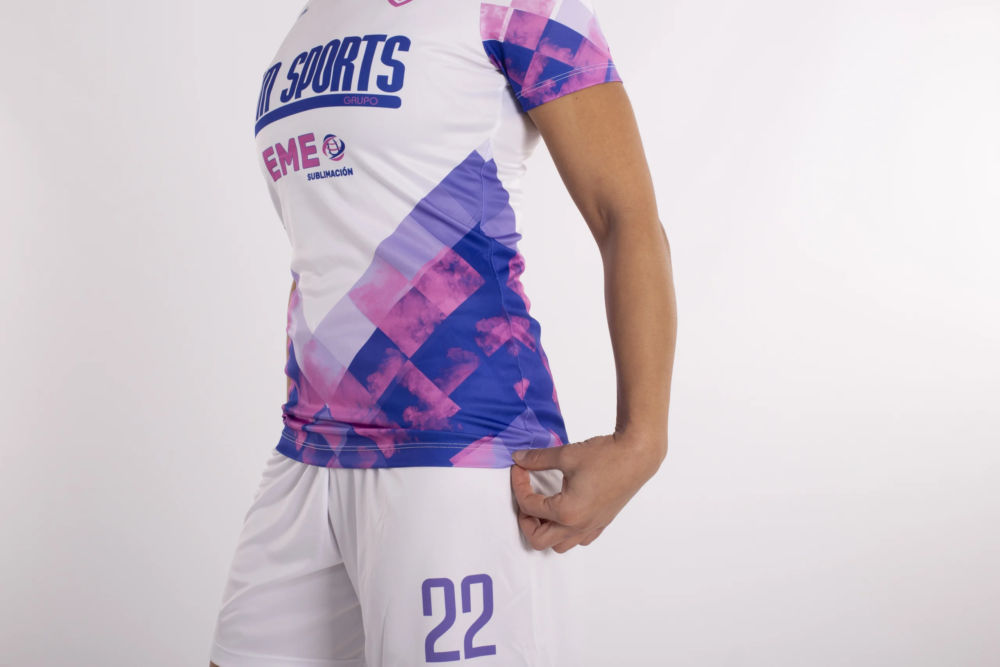 Detalle de la camiseta mujer riazor detalle